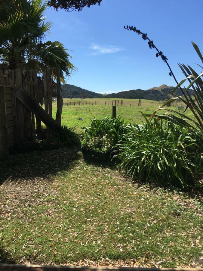 Chalet Cullen, Hotel Mangawhai Exterior photo